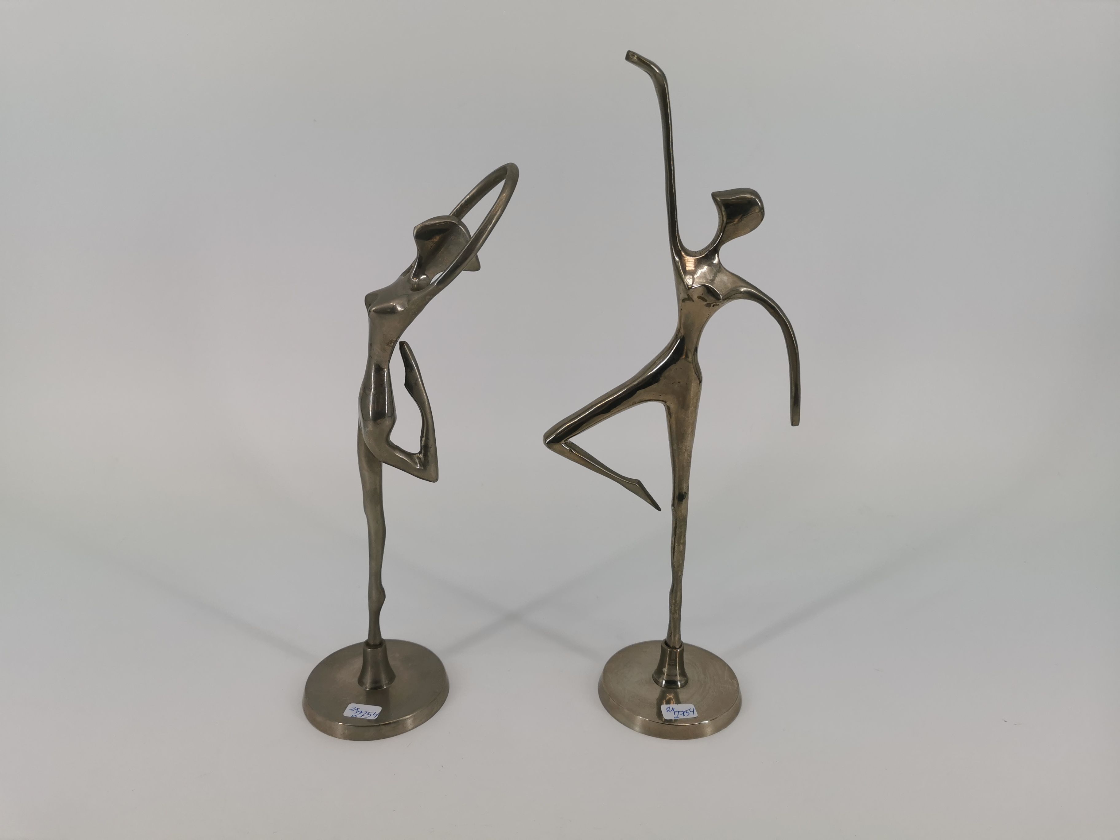 SCULPTURE "DANCER"