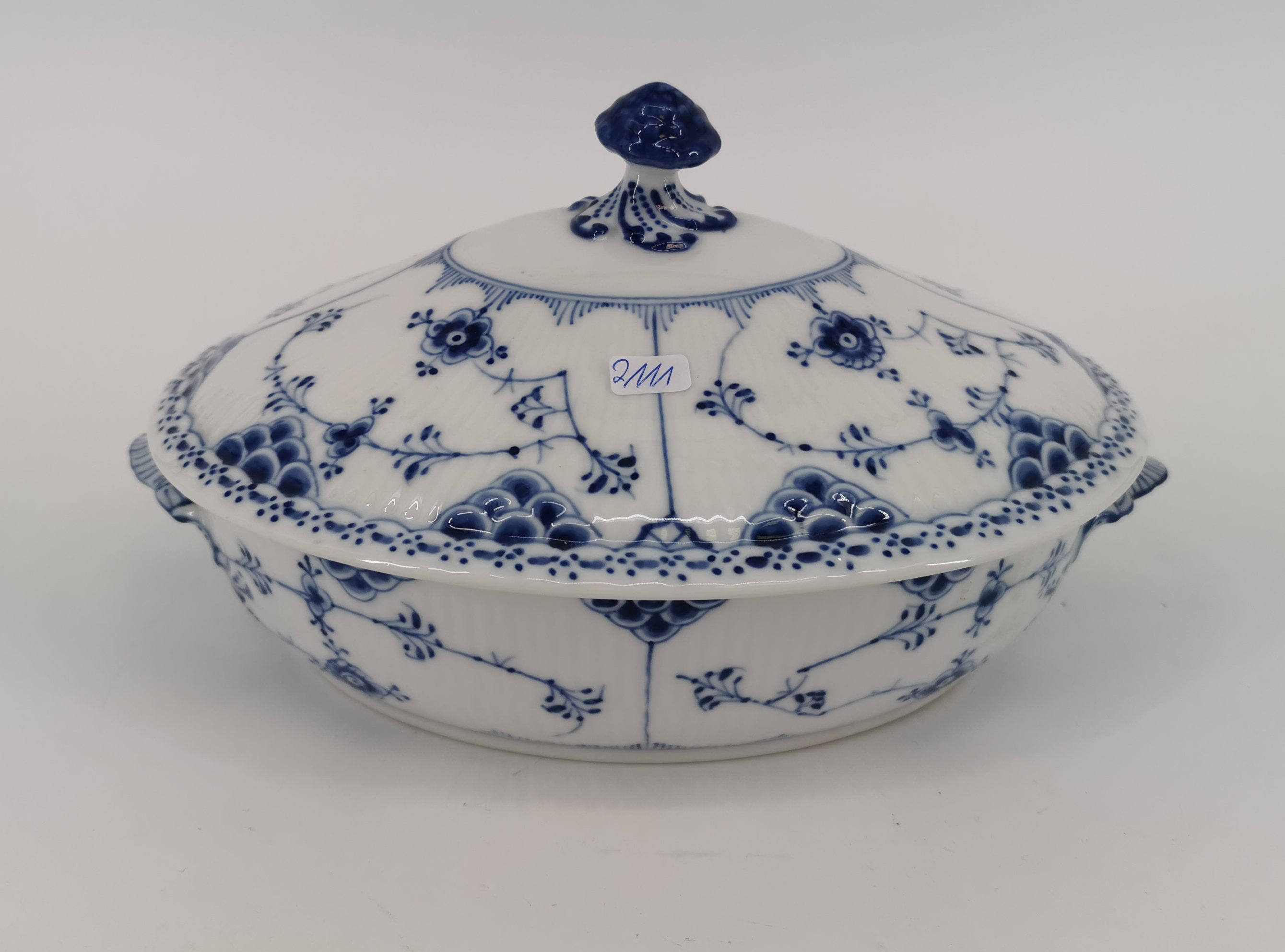 TUREEN "MUSSELMALET HALF LACE"