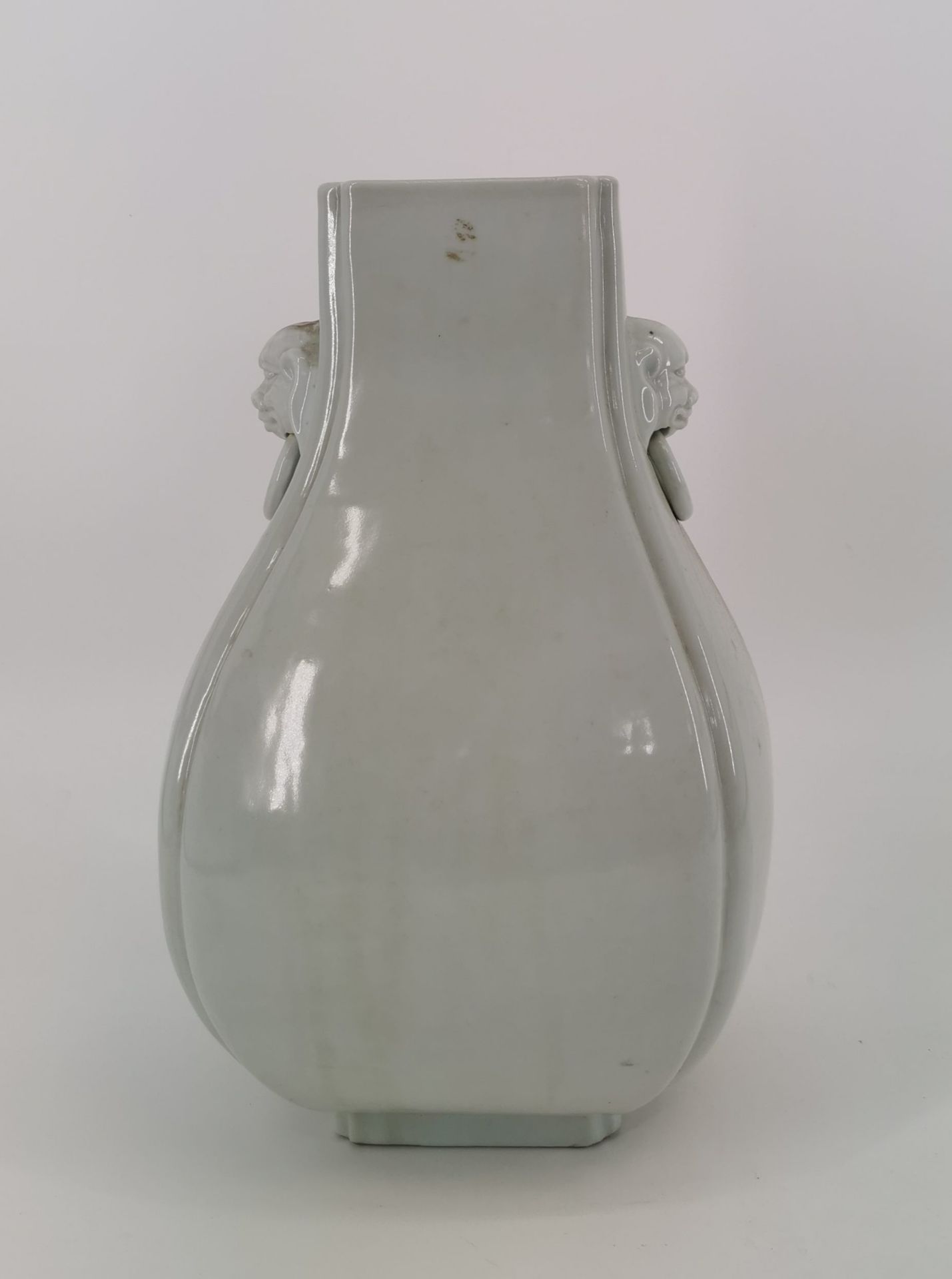 BLANC DE CHINE - VASE