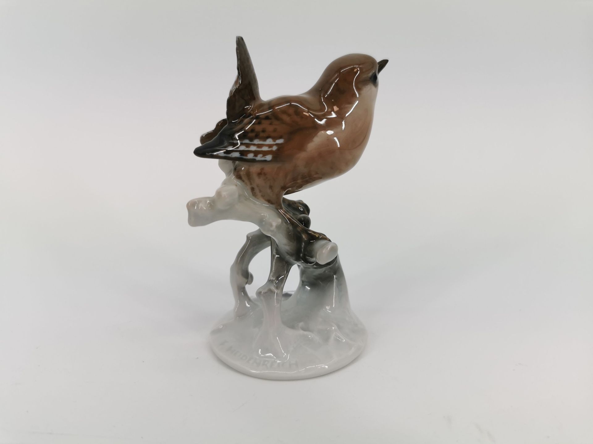 PORCELAIN FIGURE - Image 3 of 5