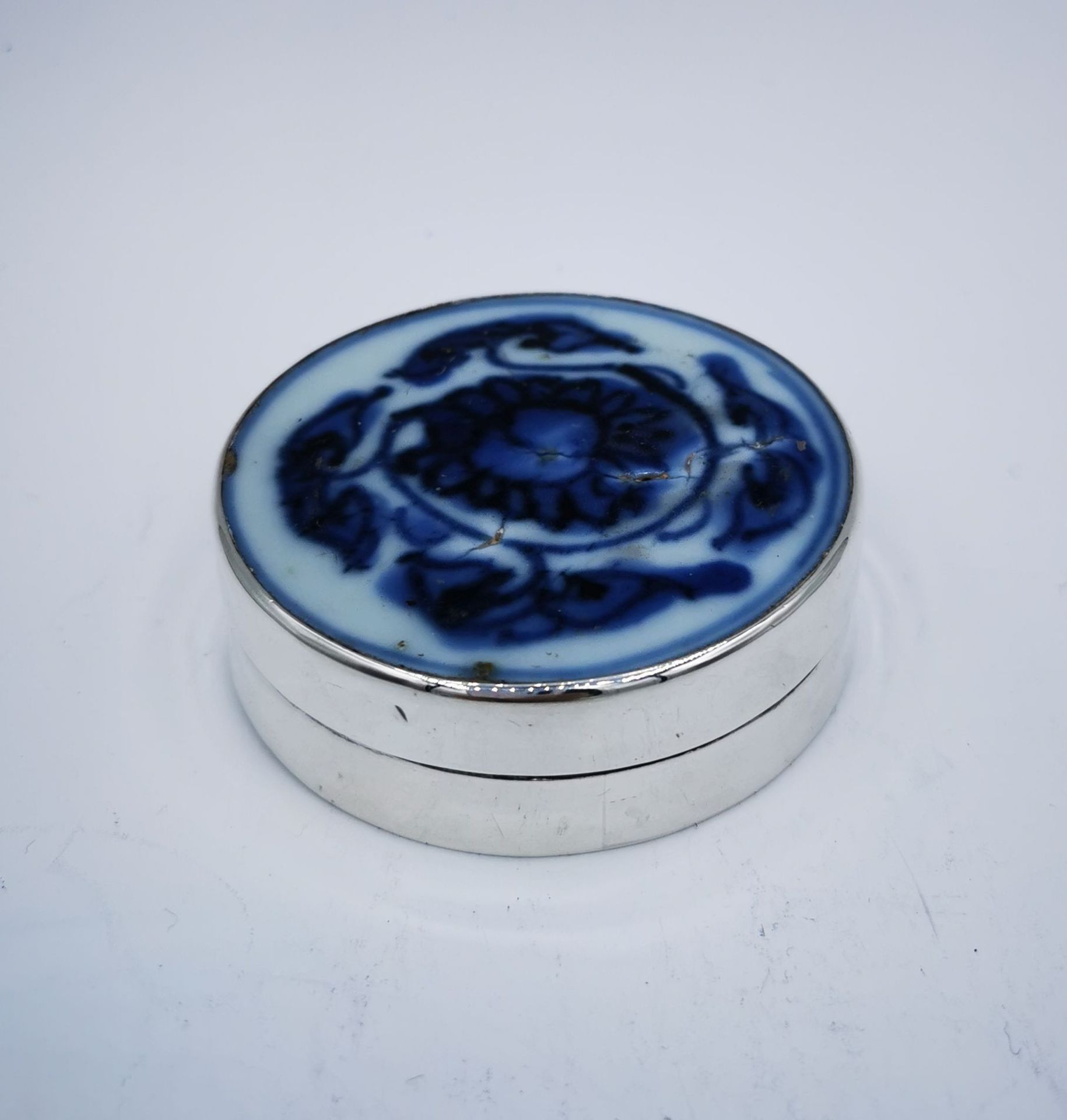 LIDDED BOX 