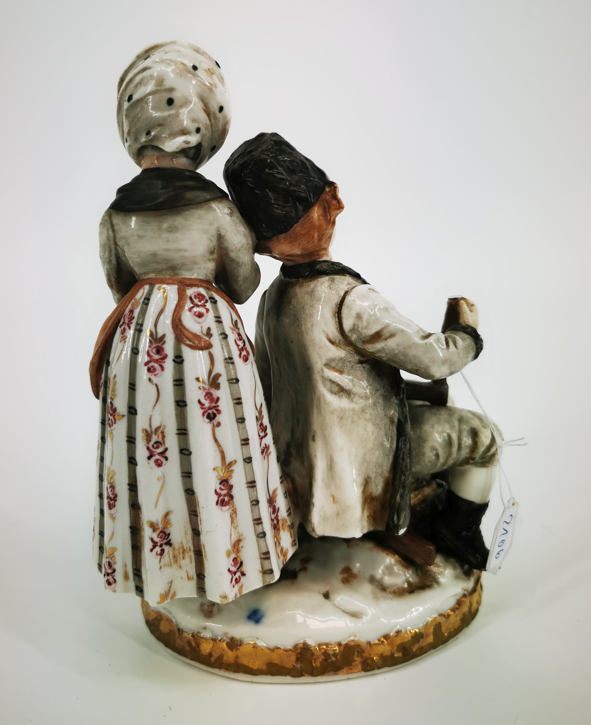 PORCELAIN FIGURINE - ALLEGORY OF WINTER - Image 3 of 5