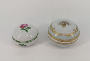 2 LIDDED BOXES