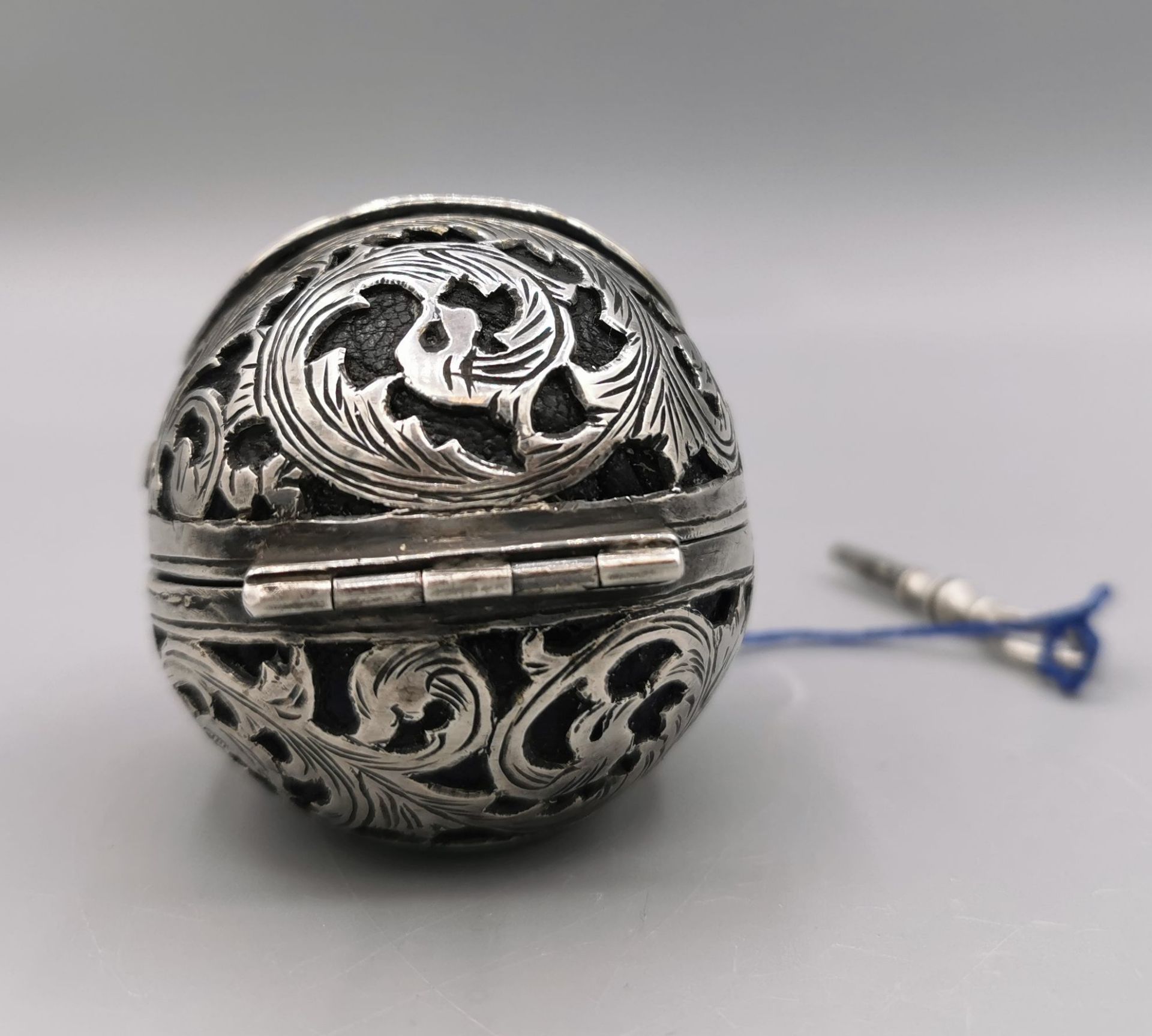 FIGURAL POCKET WATCH "MEMENTO MORI" - Image 3 of 12