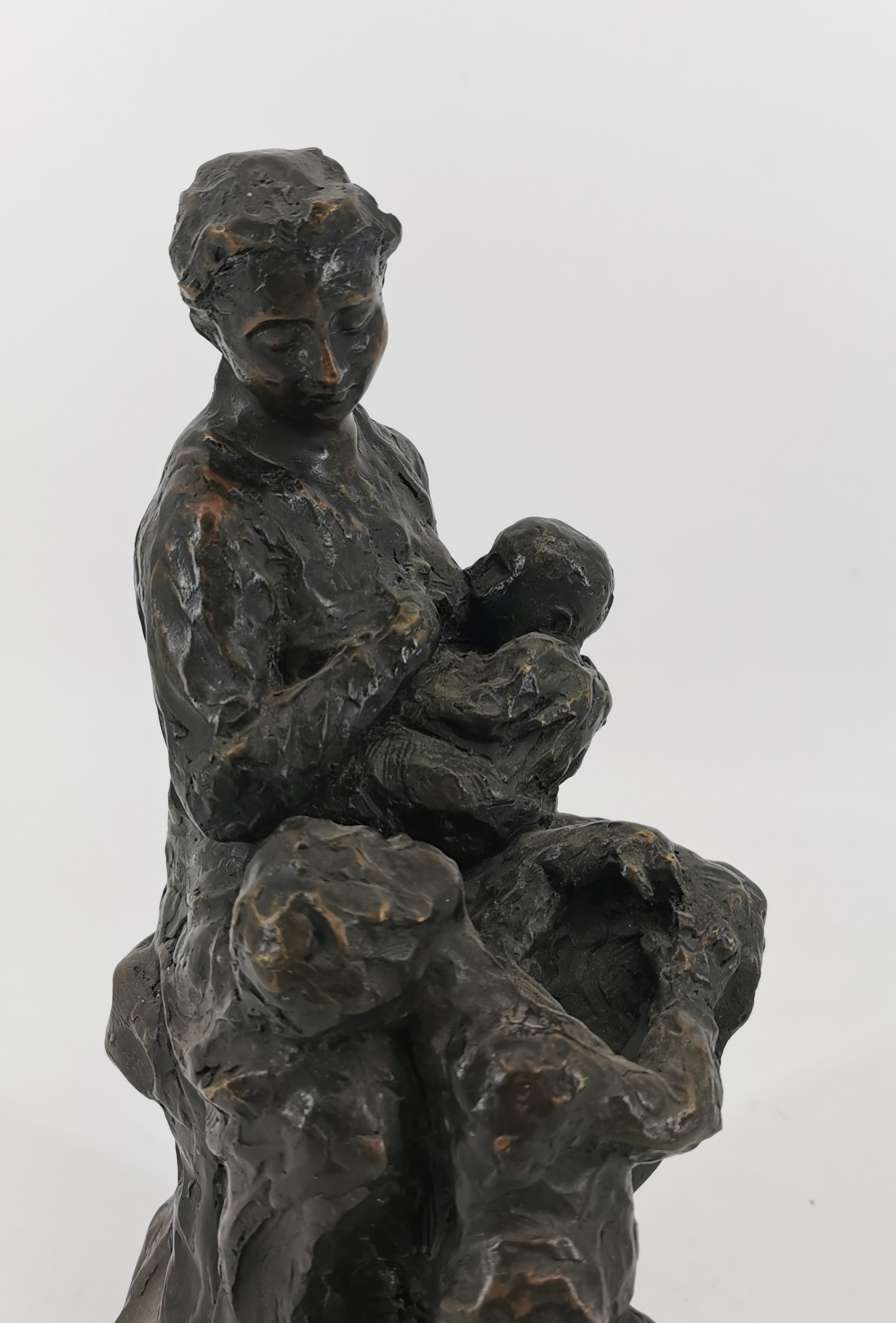 SCULPTURE - MOTHER WITH HER CHILDREN - Image 7 of 8