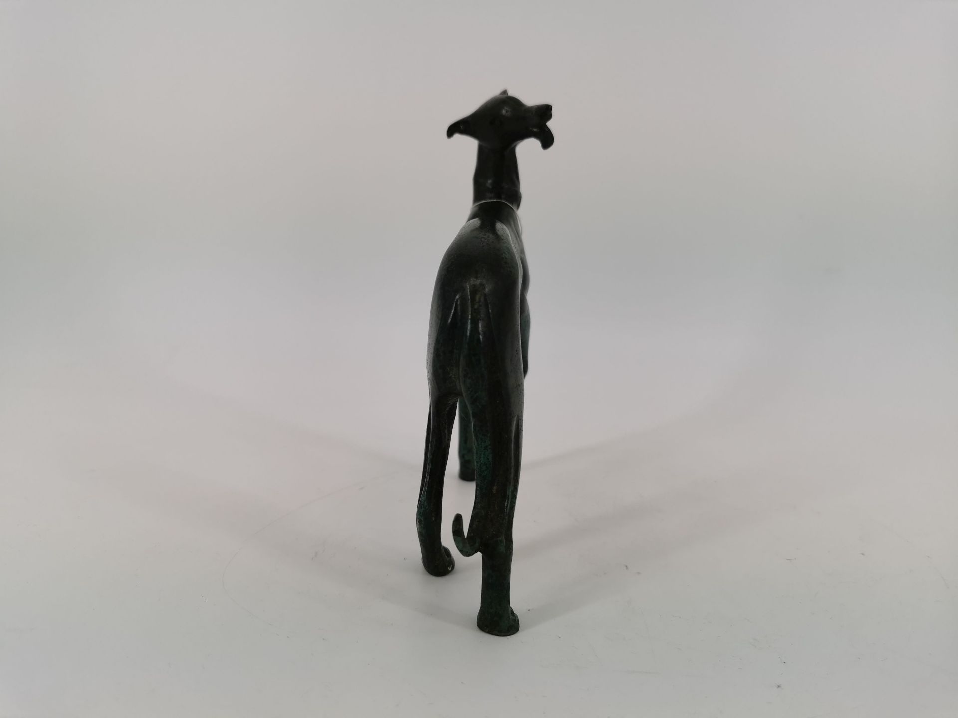 SKULPTUR "WINDHUND" - Bild 4 aus 4