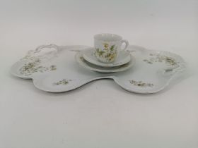 TRAY AND PLACE SETTING