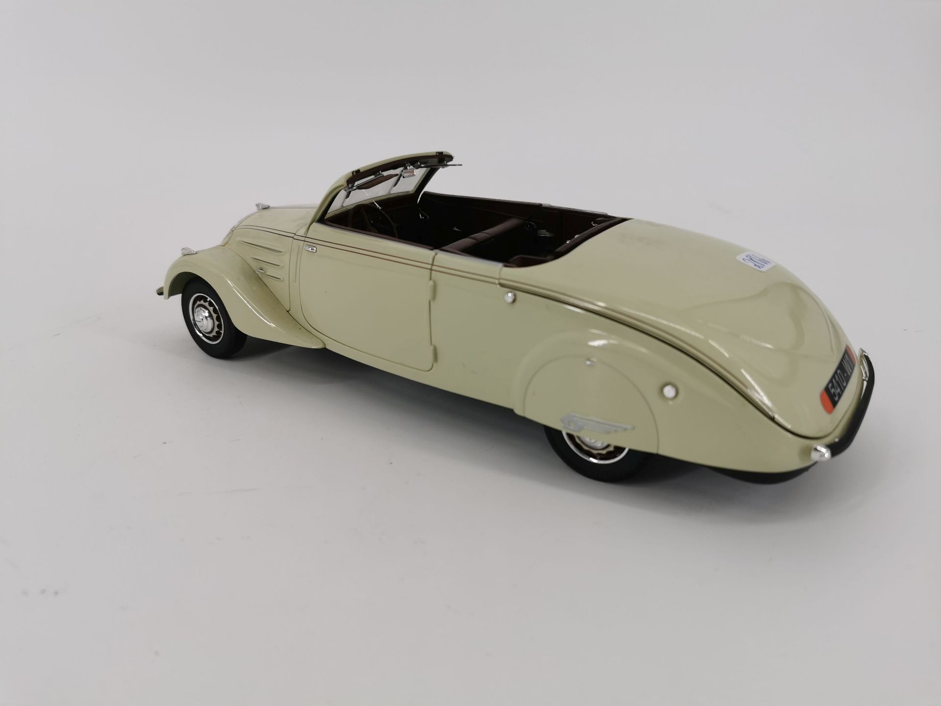 MODEL CAR - Image 4 of 6