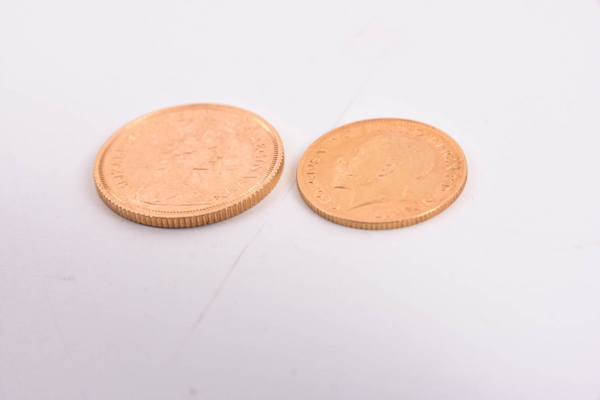 GB 1 Sovereign, 1974 - Goldmünze St. George und der Drache und Großbritannien ½ Pfund (Halb-Sovereig - Image 5 of 5