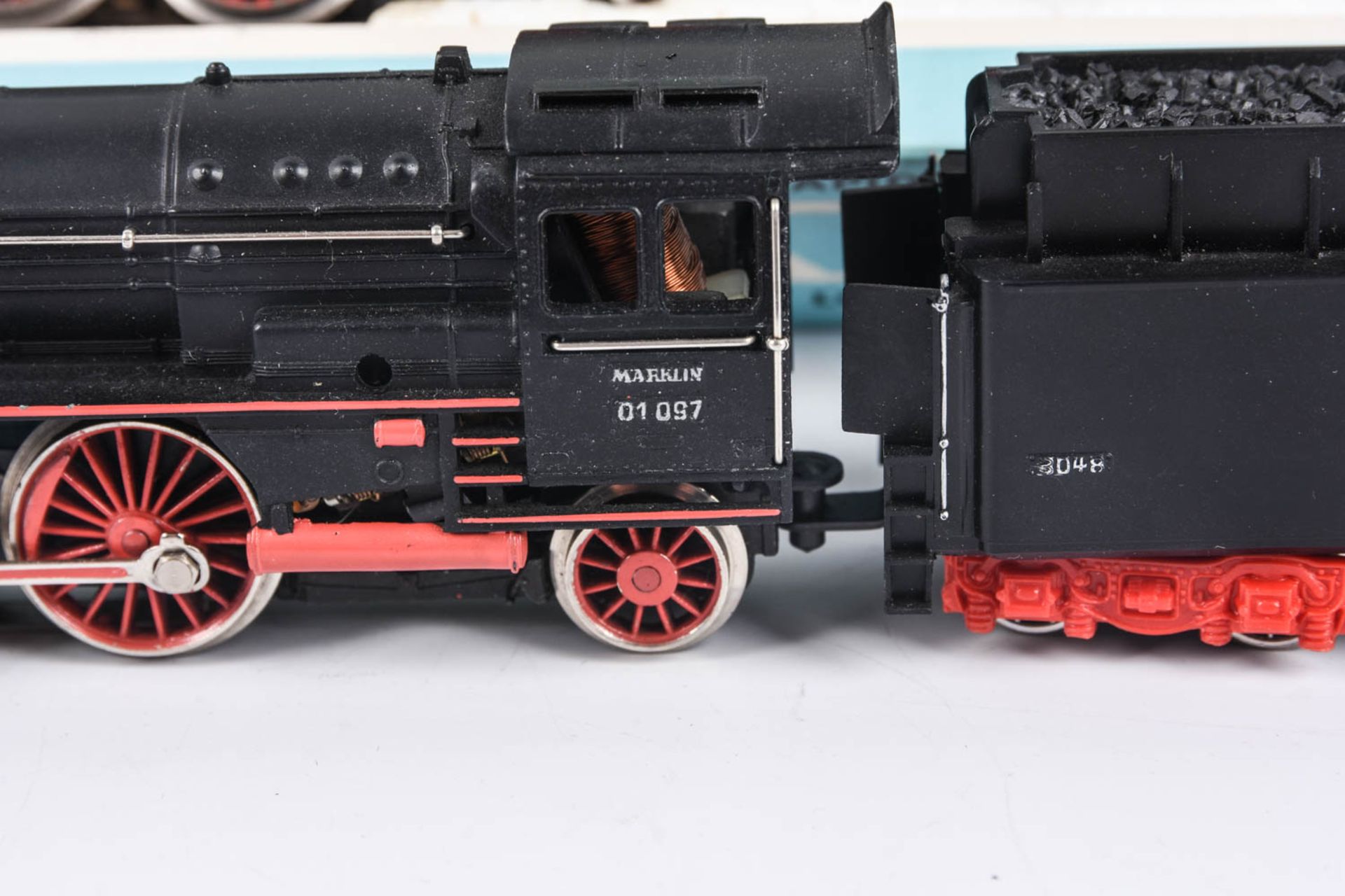 Märklin H0, 2x Dampflokomotive 3048 - BR 01 der DB - Bild 2 aus 11