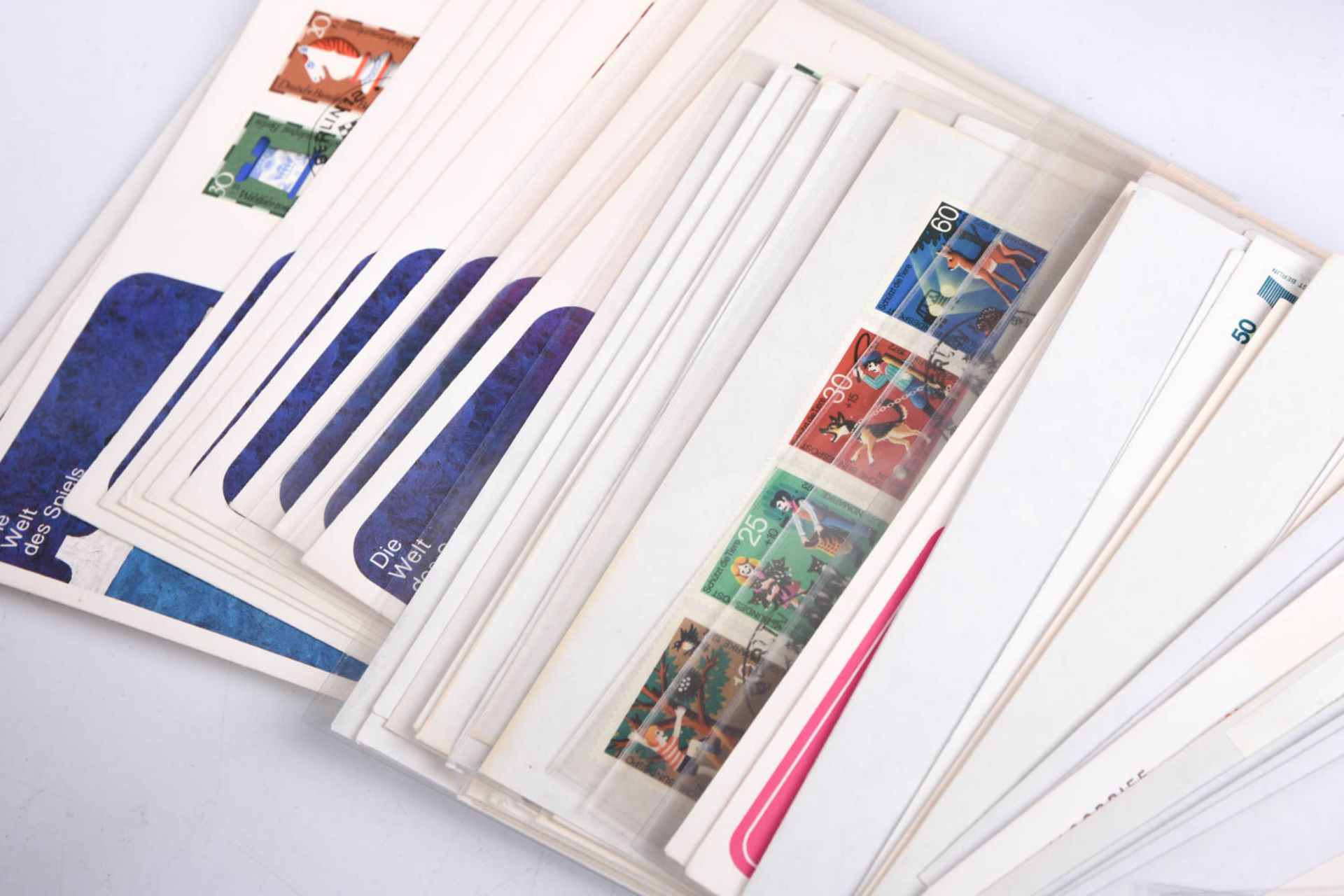 Briefmarken Nachlass in 23 Alben, darunter viel Deutschland - Bild 18 aus 211