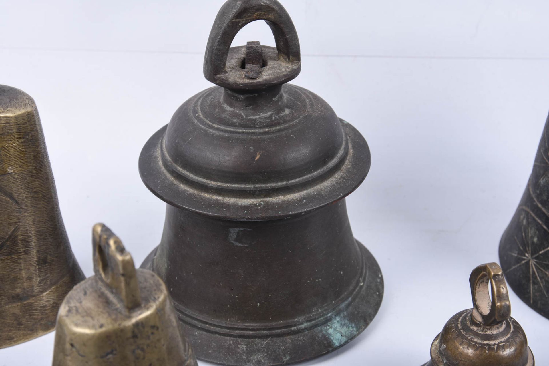 Konvolut Messing- und Bronze-Glocken - Bild 3 aus 13