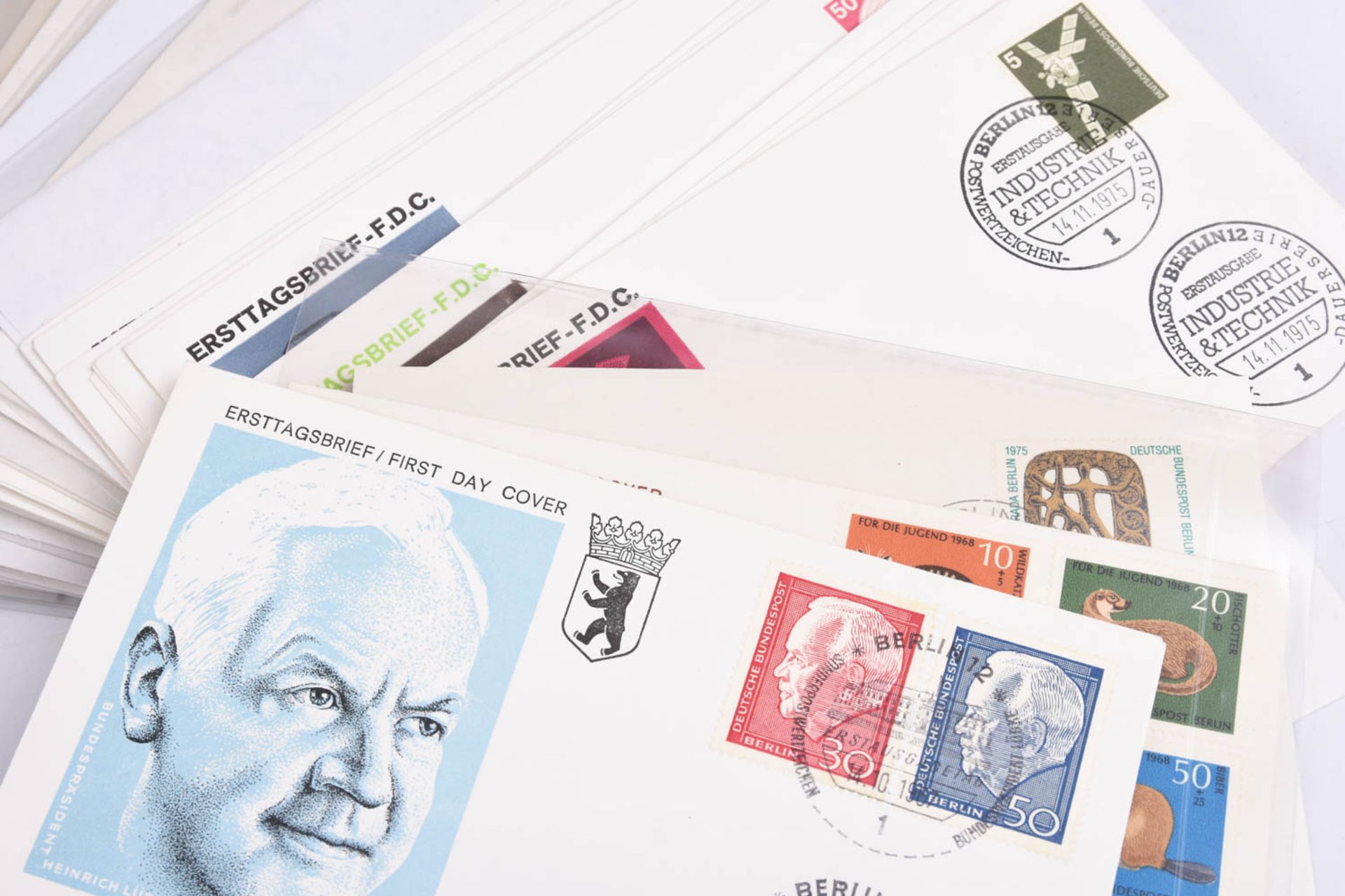 Briefmarken Nachlass in 23 Alben, darunter viel Deutschland - Bild 21 aus 211