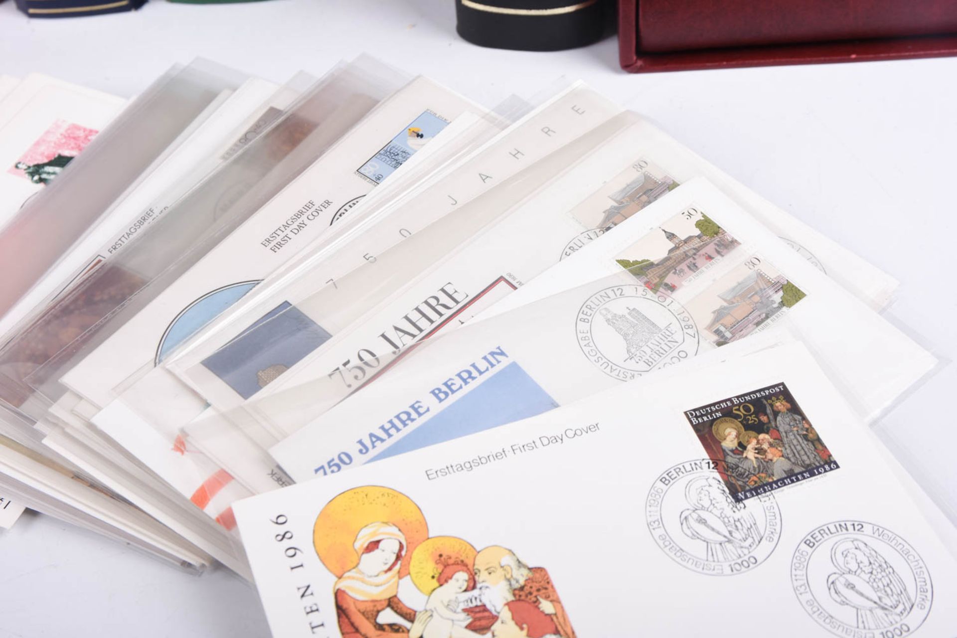 Briefmarken Nachlass in 23 Alben, darunter viel Deutschland - Bild 24 aus 211