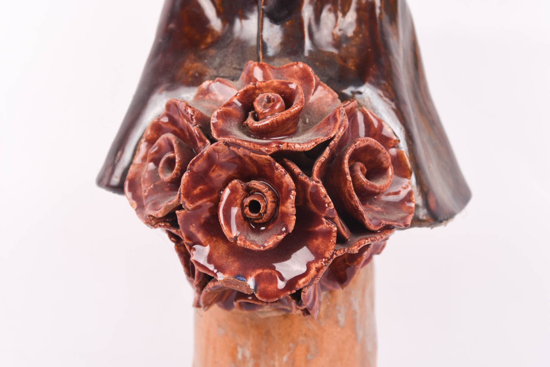 Keramikfigur, Frau mit Blumenstrauß - Bild 6 aus 10