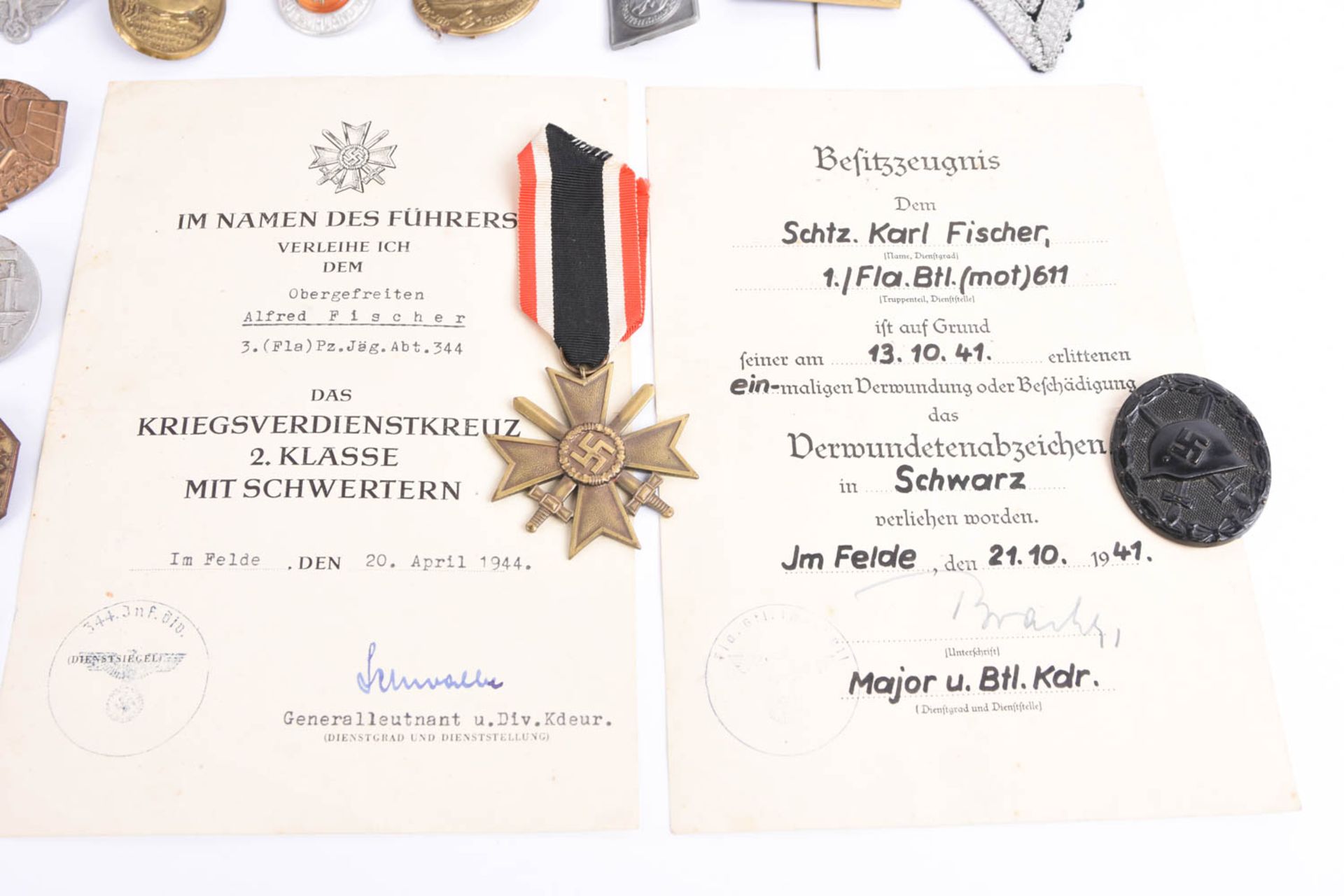 Konvolut Orden, Abzeichen, Plaketten, Soldaten-Fotoalbum u.a. aus dem 2.WK - Bild 13 aus 30