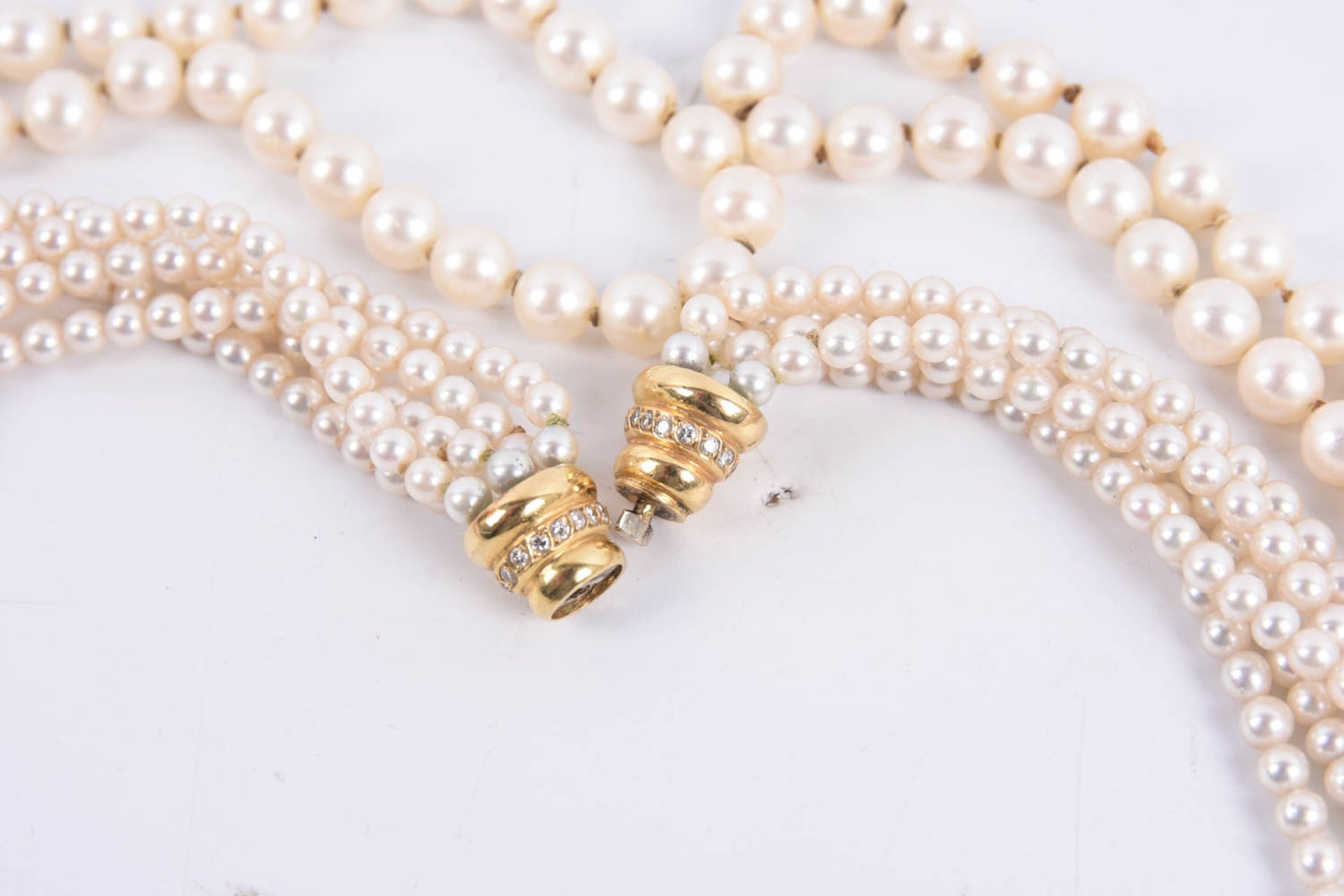 Zwei Perlenketten - Bild 2 aus 4