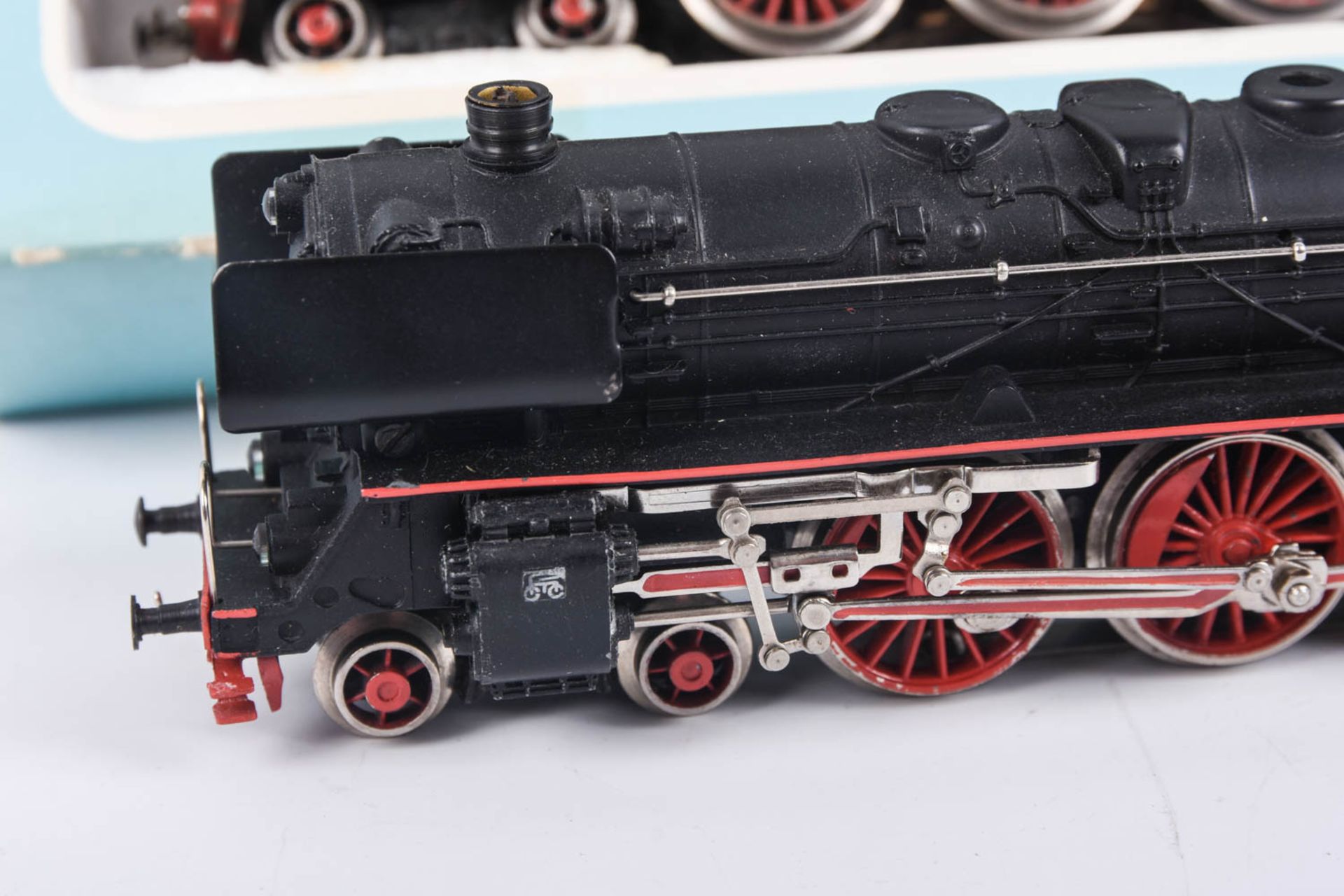 Märklin H0, 2x Dampflokomotive 3048 - BR 01 der DB - Bild 3 aus 11