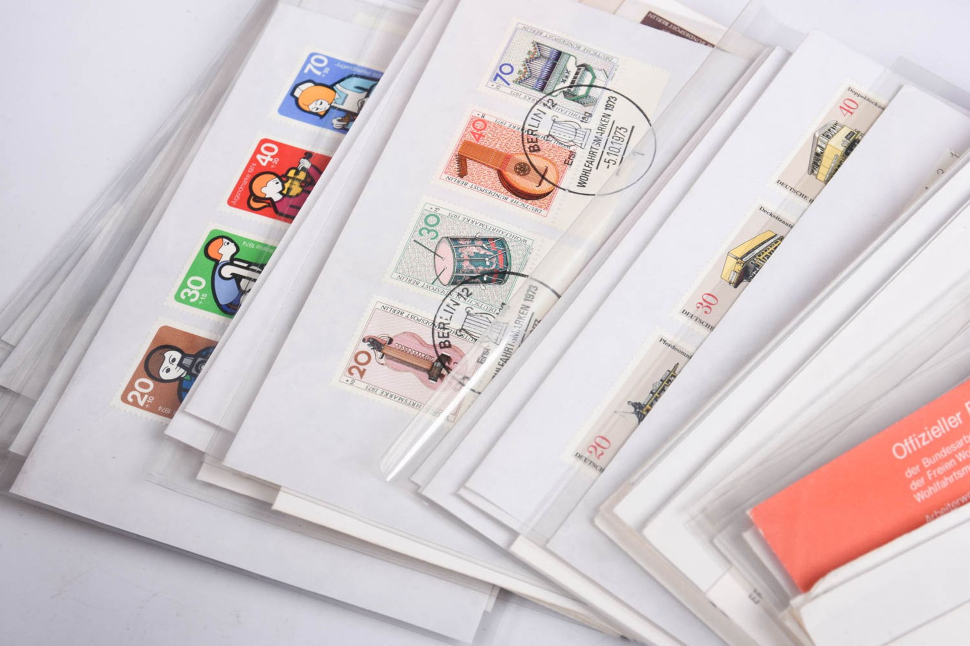 Briefmarken Nachlass in 23 Alben, darunter viel Deutschland - Bild 20 aus 211