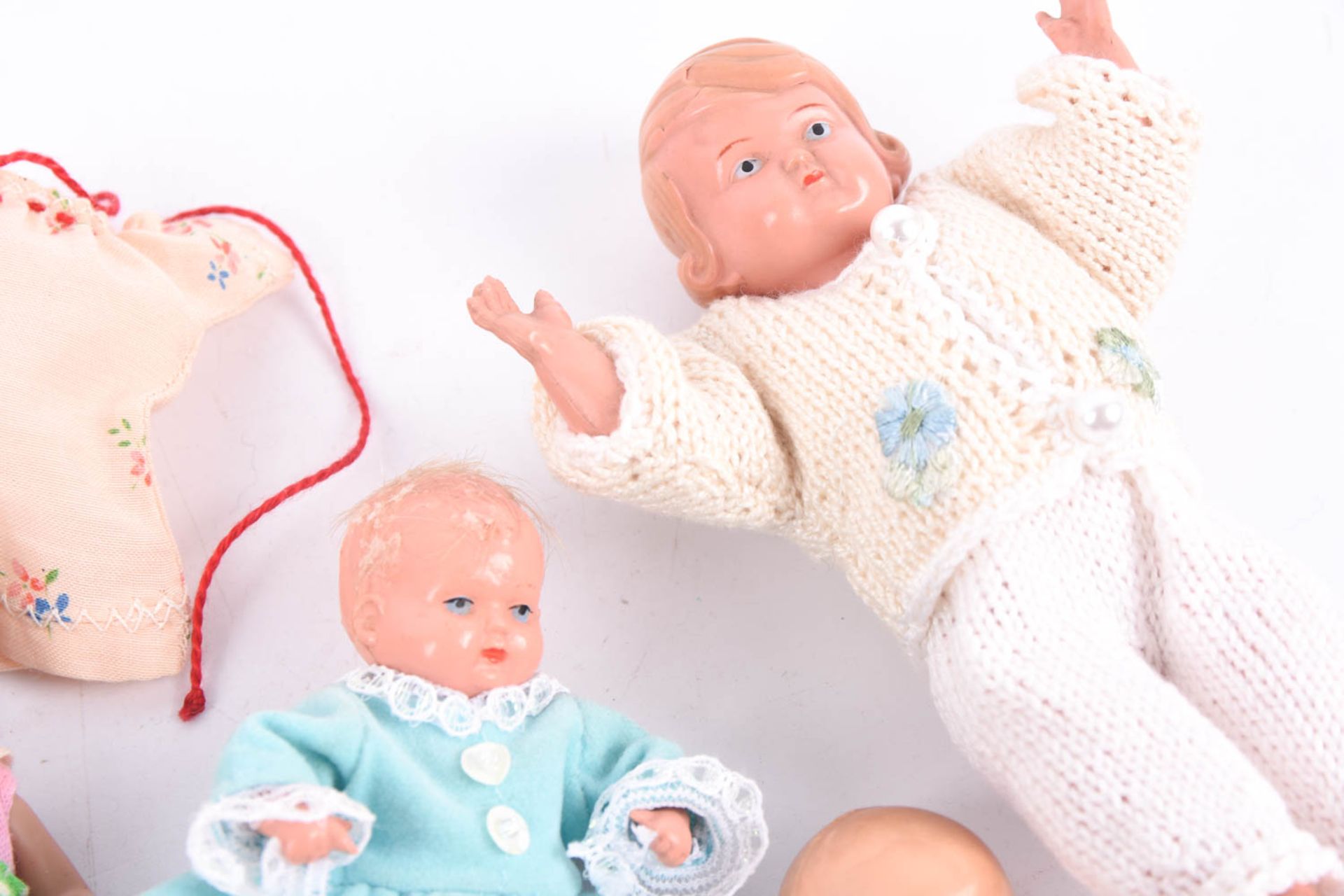 Puppen Konvolut u.a. mit Schildkröt Puppen und Möbeln - Bild 46 aus 65
