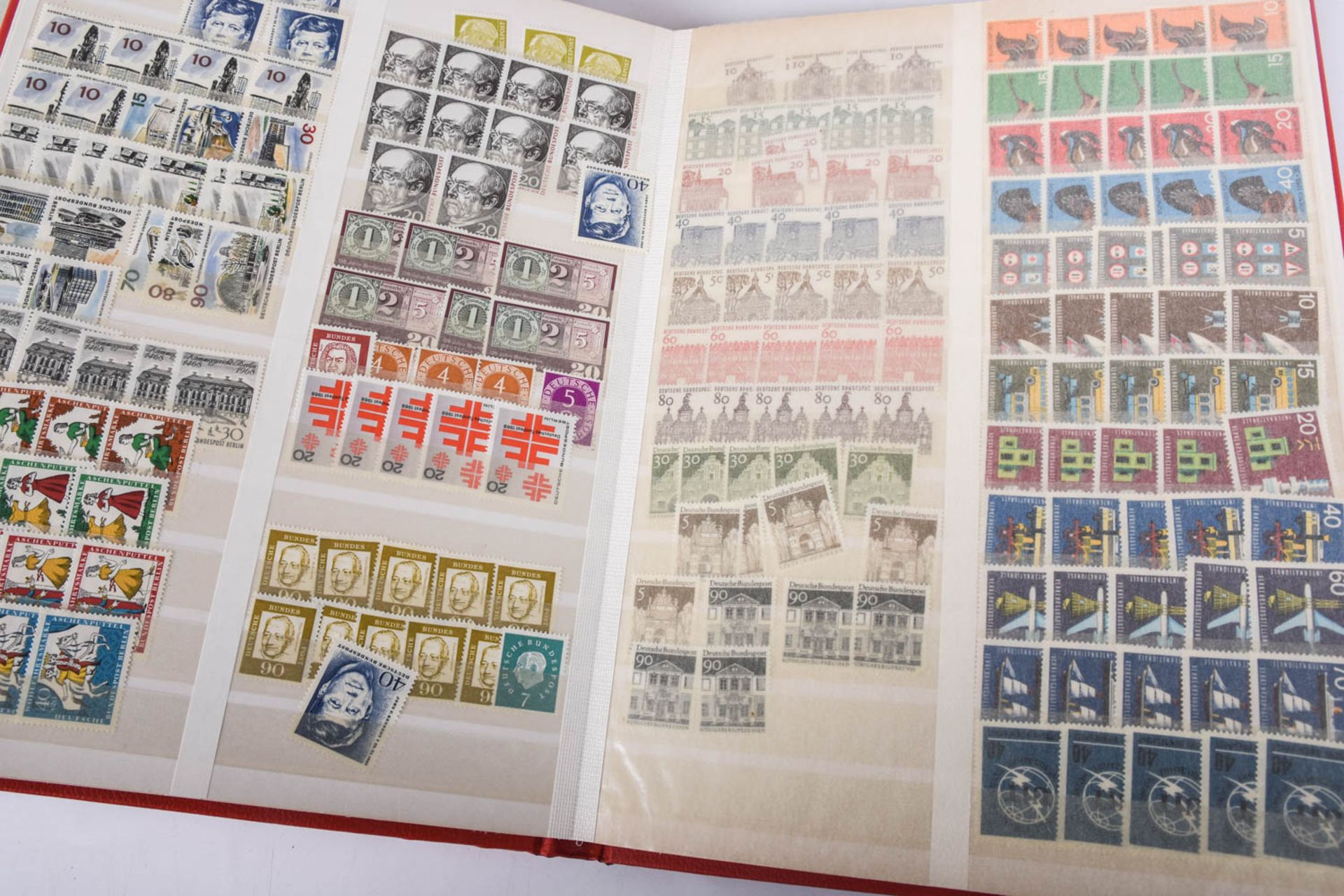 Briefmarken Nachlass in 13 Alben u. Schatullen - Bild 26 aus 51