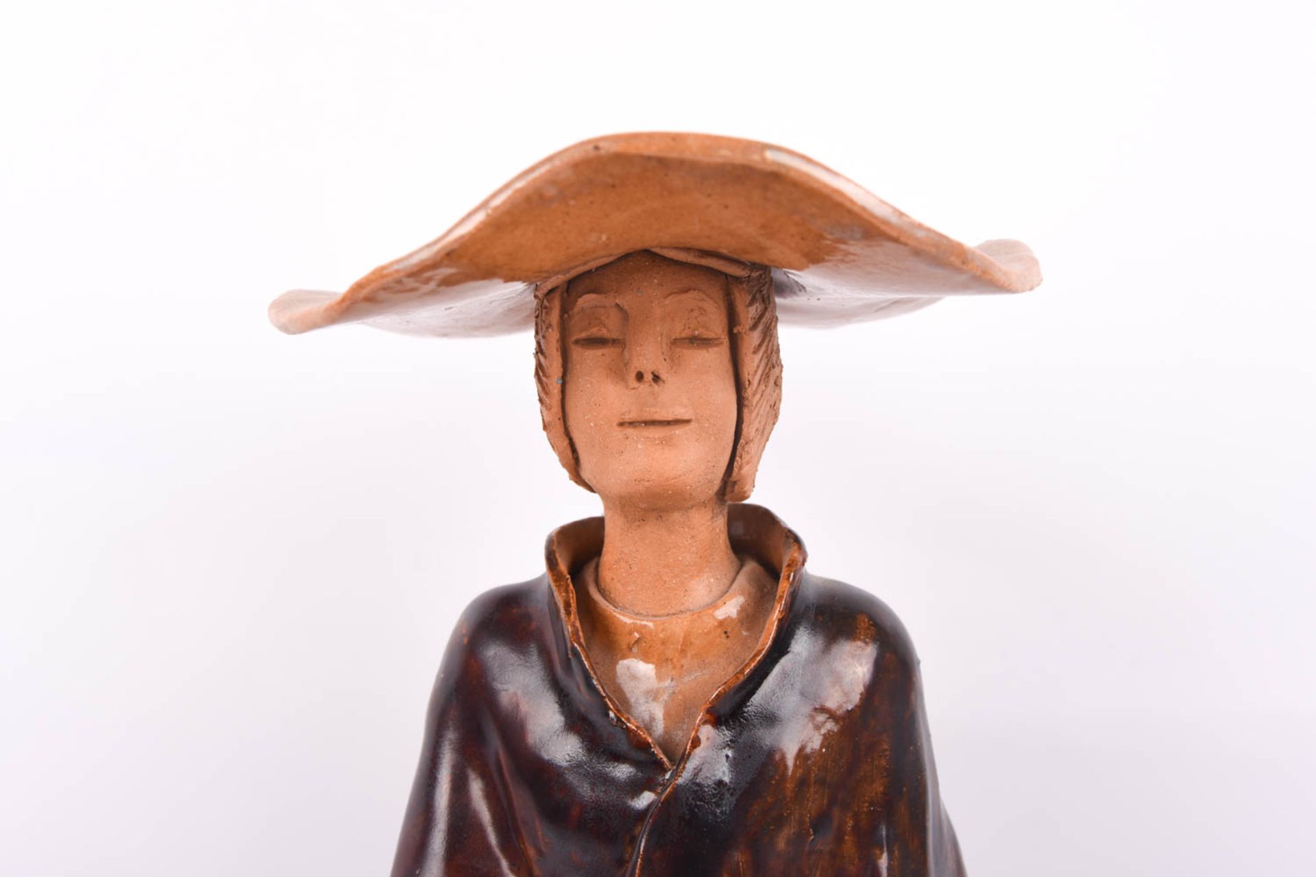 Keramikfigur, Frau mit Blumenstrauß - Bild 5 aus 10