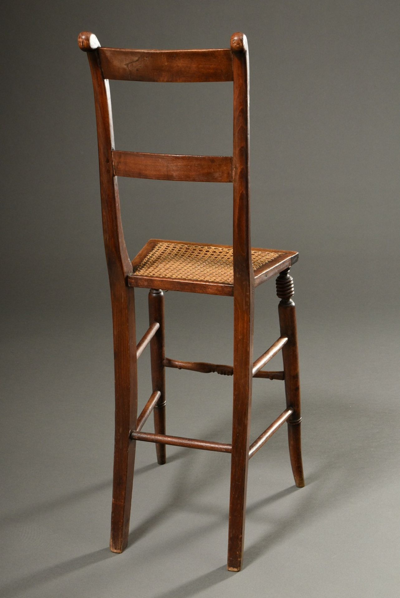 English children's high chair with lathed and carved frame and woven seat, 19th c., h. 54/100cm - Image 2 of 3