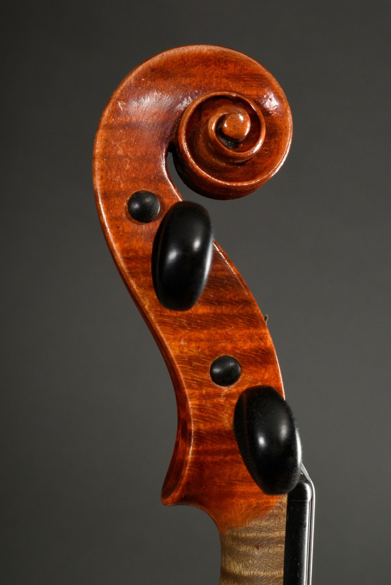 Sächsische Geige mit Koffer und Bogen, Zettel innen "E.O. Reichel Markneukirchen Juli 1925 Made in  - Bild 11 aus 21