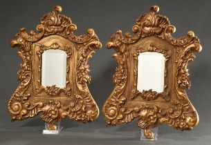 Paar Spiegel in geschnitzten Rahmen nach Rokoko Vorbild mit Voluten und Rocaillen, Eiche vergoldet,