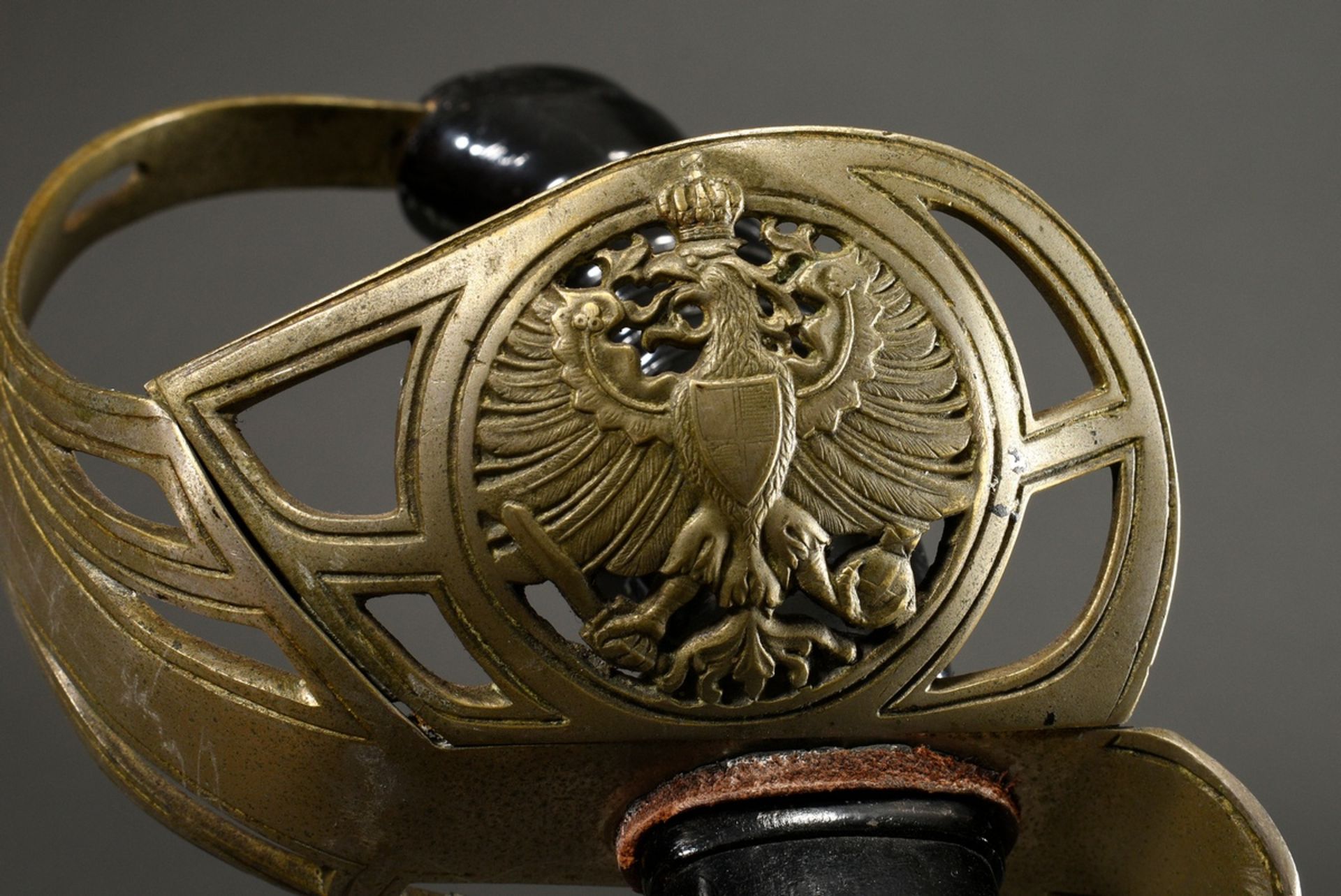Cavalry sword with steel blade "Hus. Rgt. Queen Wilhelmina of the Netherlands, Hannov. No. 15" and  - Image 2 of 13