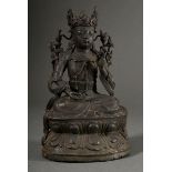 Chinesische Bodhisattva Avalokiteshvara / Guanyin Pusa mit Krone und Schmuck auf Kundika-Vase und K