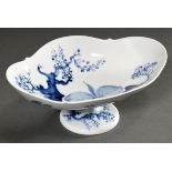 Meissen top bowl with blue painting "Orchidee", form "Großer Ausschnitt", 10x18x24,5cm, 2 grinding 