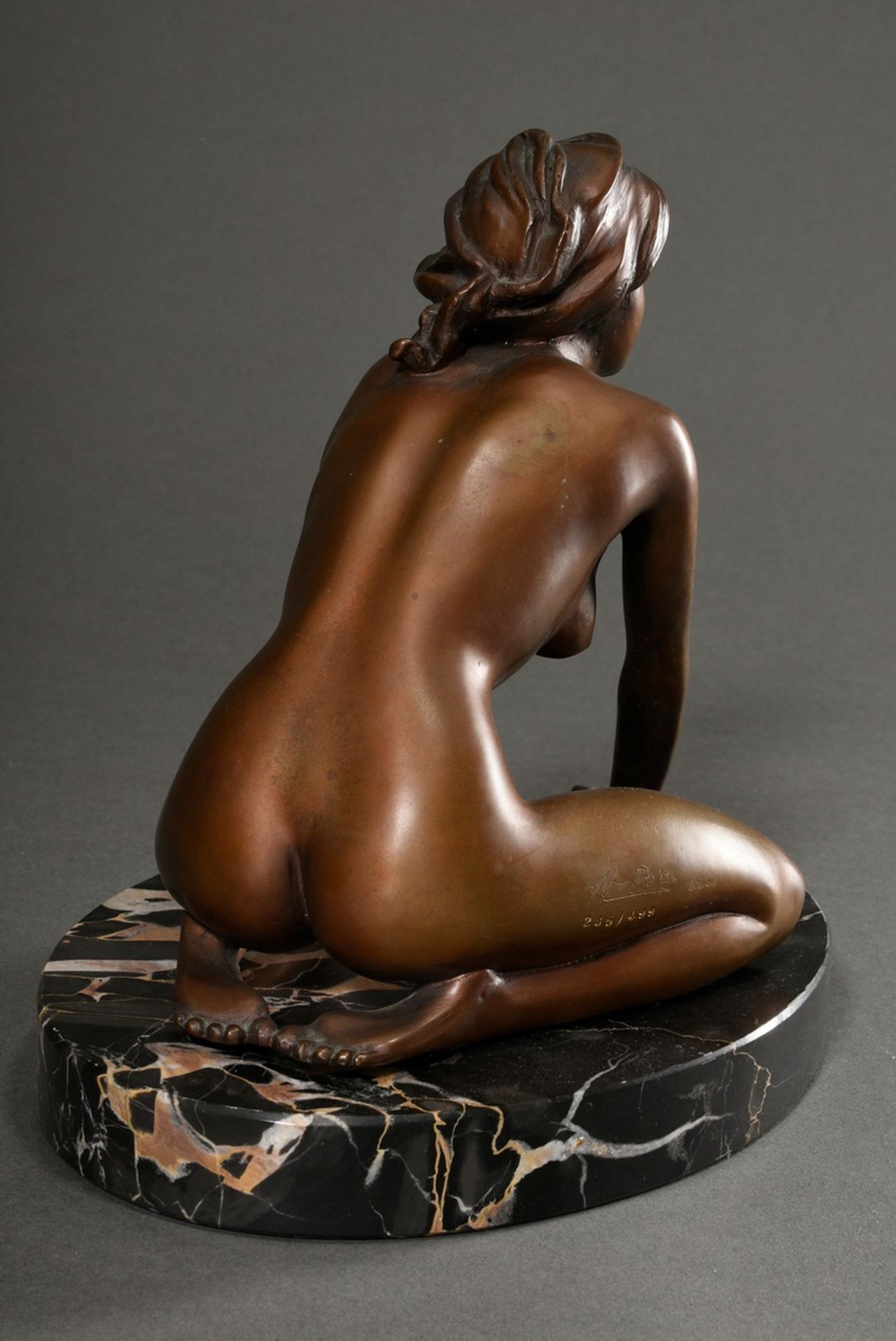 Breker, Arno (1900-1991) "Kneeling Girl", 285/499, signed/numbered, brown patinated bronze, cast "V - Image 3 of 7