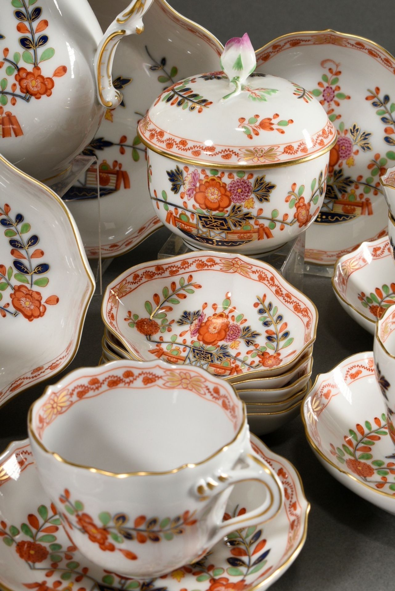 26 Pieces Meissen mocha service "Tischchenmuster" with gold staffage for 10 people, 20th c., consis - Image 3 of 6