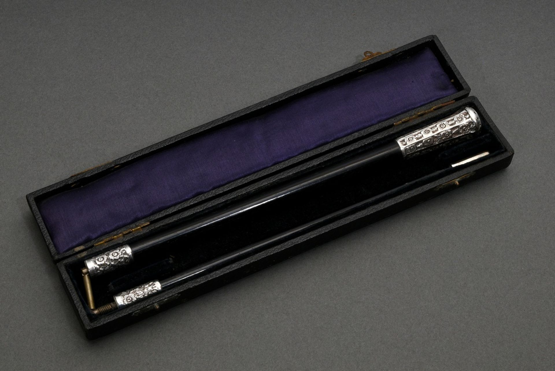 Conductor's baton in original leather case, ebonised wooden shaft with floral ornamented silver 925 - Image 3 of 7