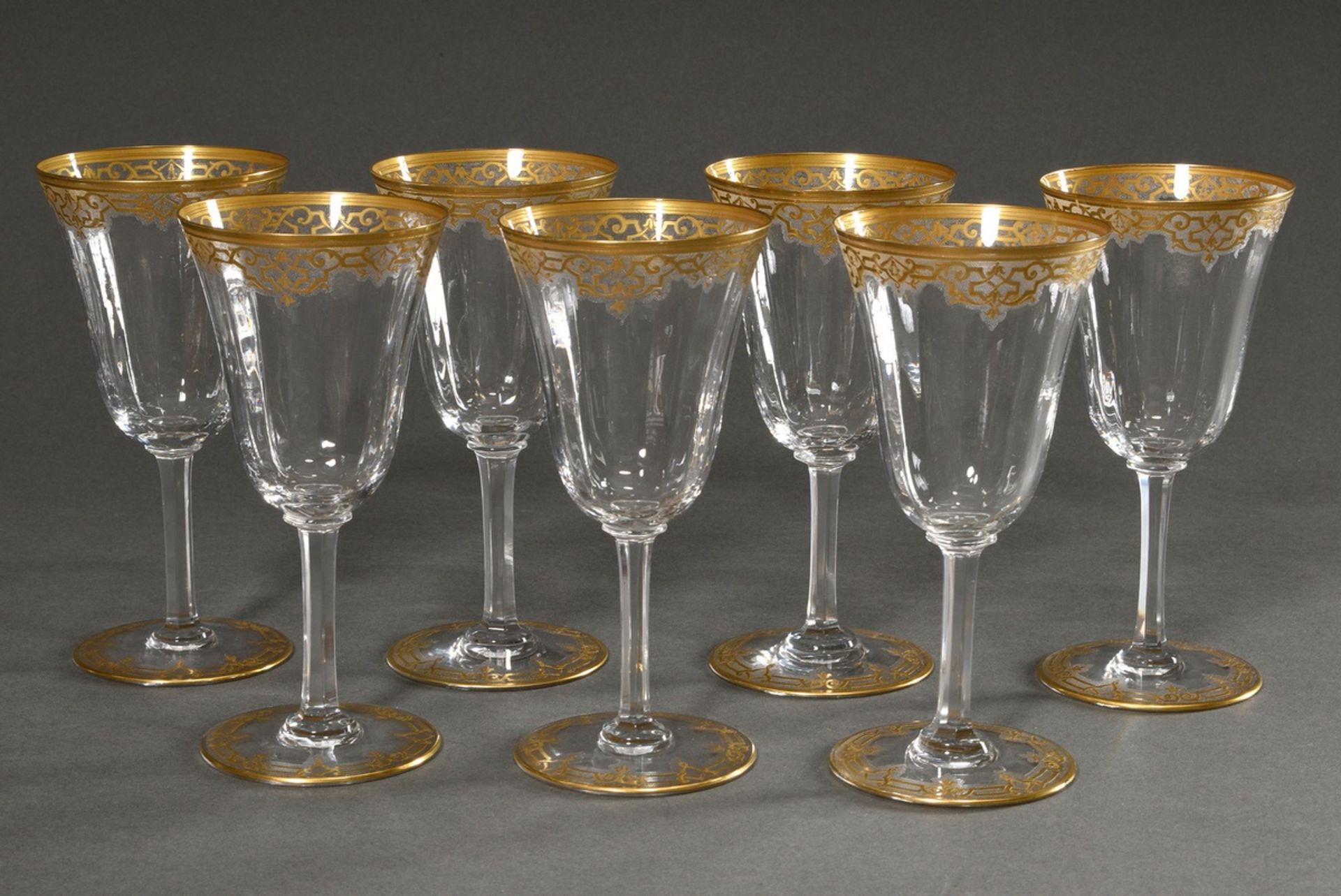 7 Gläser mit ornamentalem Goldrand in Saint Louis Art, H. 17,5cm