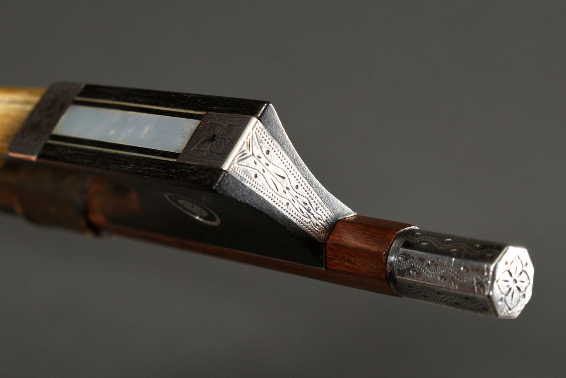 Masterly violin bow, stamped "Max Wunderlich", Germany 1st half 20th c., finely chased silver fitti - Image 10 of 14