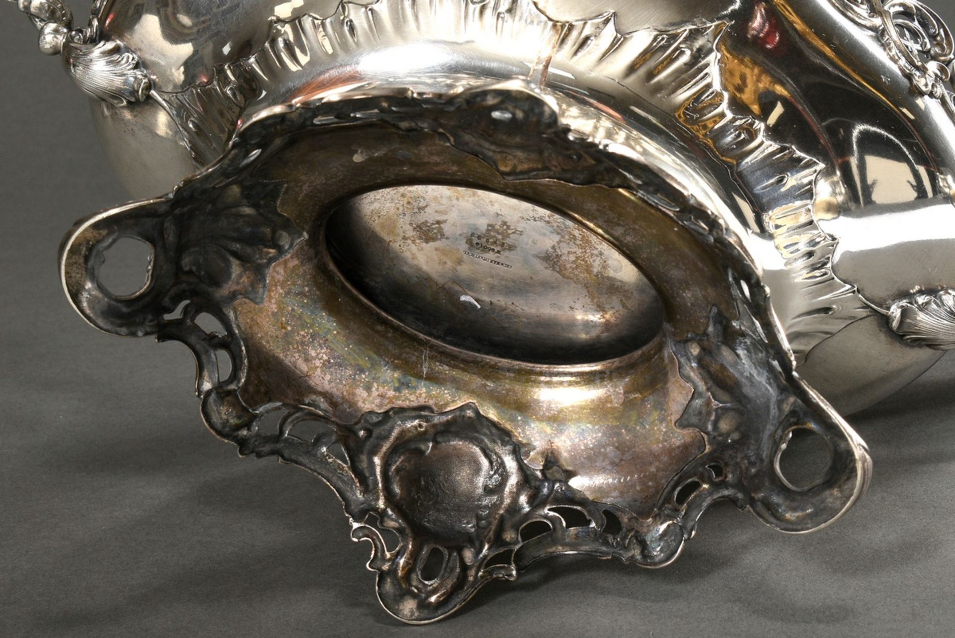 Opulent centerpiece with rocaille decoration, silver 800, 1197g, 24,5x50x22cm, without glass insert - Image 6 of 9
