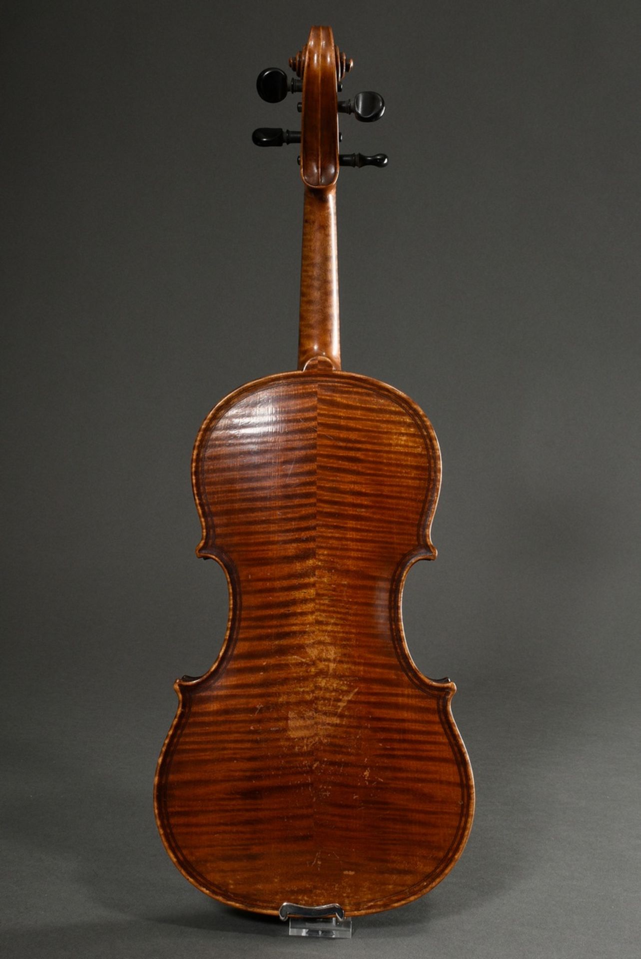 Elegant violin after Maggini, German 19th c., fine-grained spruce top, two-piece beautifully flamed - Image 3 of 16