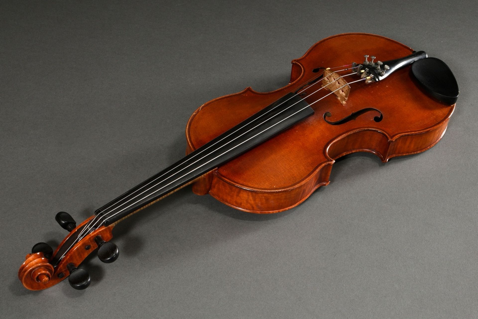 Sächsische Geige mit Koffer und Bogen, Zettel innen "E.O. Reichel Markneukirchen Juli 1925 Made in  - Bild 7 aus 21