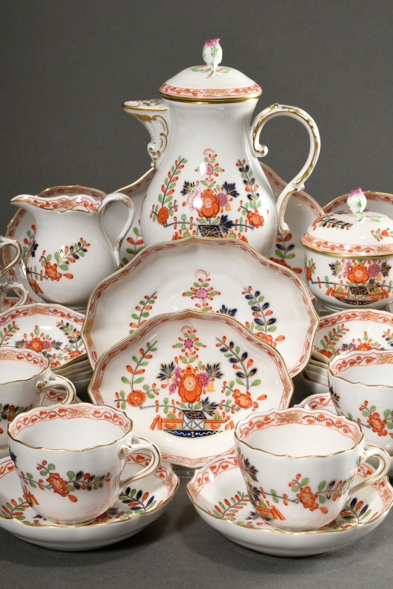 26 Pieces Meissen mocha service "Tischchenmuster" with gold staffage for 10 people, 20th c., consis