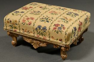 Baroque footstool with floral carved frame over curved legs, 18th c., 18,5x40x29,5cm, rest.