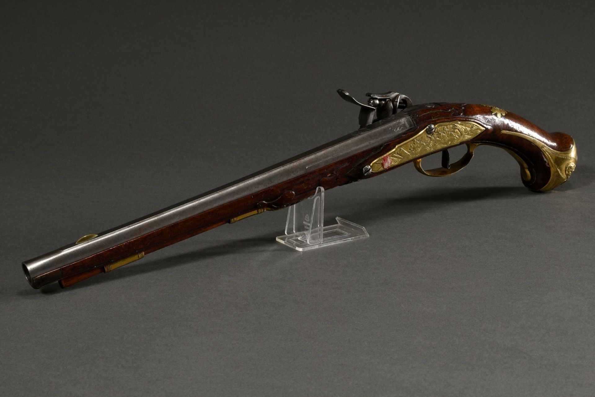 Muzzle loading flintlock cavalry pistol with iron barrel and brass gilt, finely engraved fittings " - Image 20 of 21