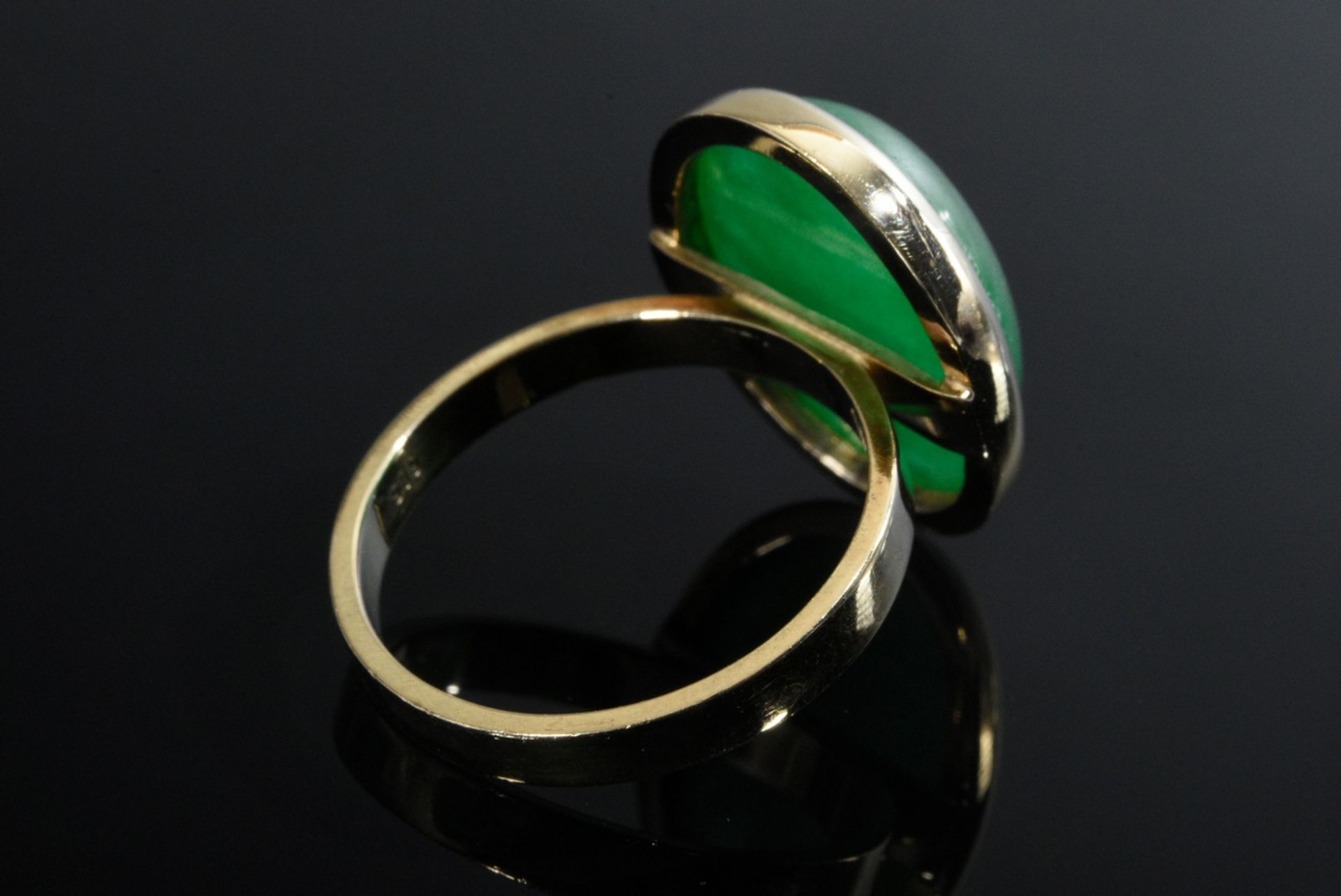 Gelbgold 585 Ring mit großem ovalem Jade Cabochon (18,3x14,28x5,1mm), 6,8g, Gr. 58, Tragespuren - Bild 3 aus 3