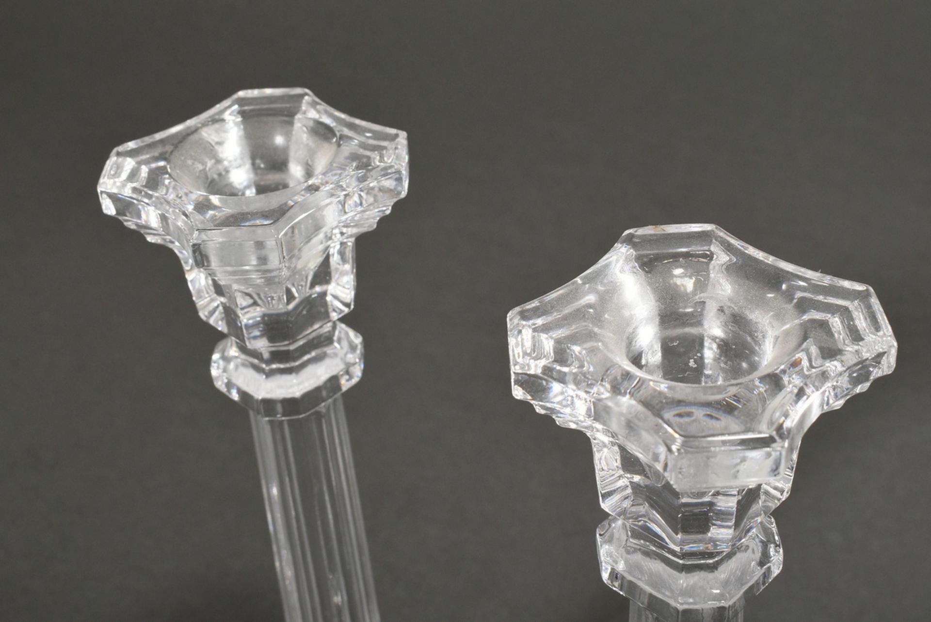 Pair of crystal column candlesticks on square feet, 20th c., h. 23cm - Image 2 of 3