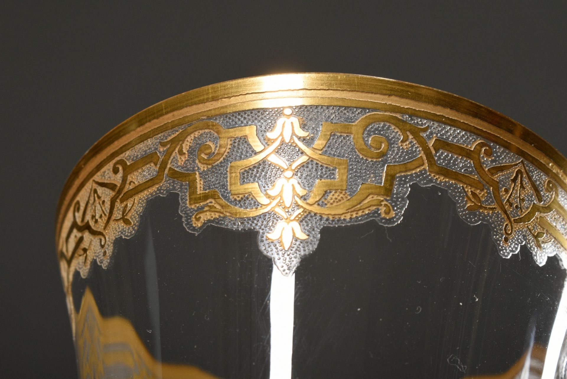 7 Gläser mit ornamentalem Goldrand in Saint Louis Art, H. 17,5cm - Bild 3 aus 5