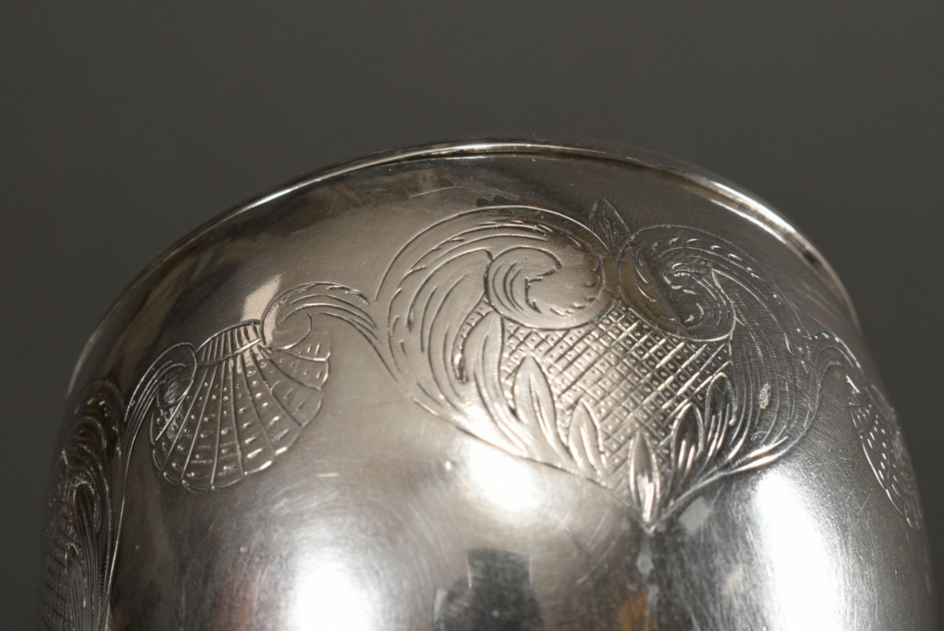 An urn-shaped lidded box on a round foot with delicately engraved shell and leaf border, slightly d - Image 2 of 5