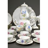 35 Pieces Meissen coffee service "Streublümchen" with gold rim, after 1990, consisting of: 15 cake 