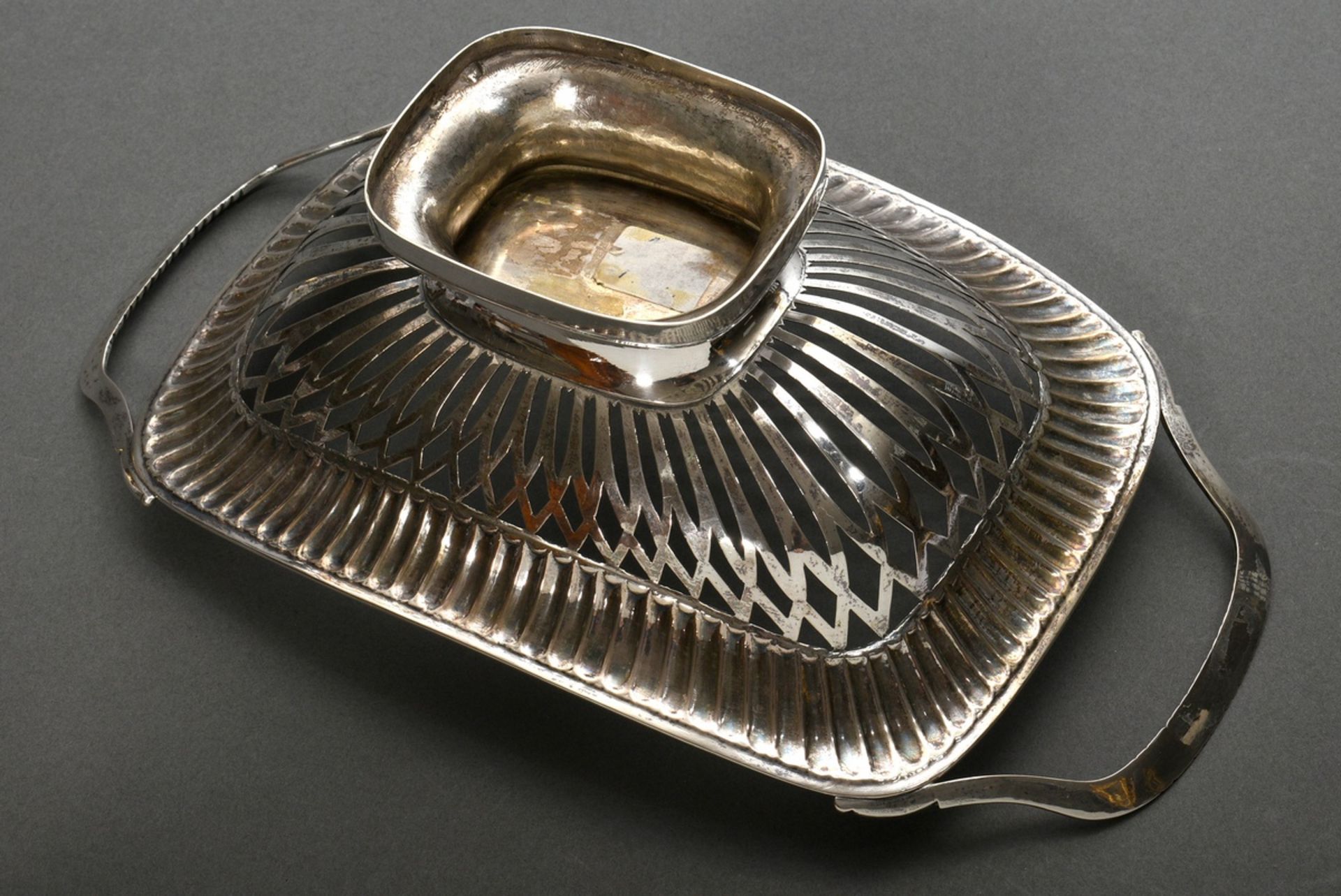 Empire basket with pointed arch opening and wide fluted rim on rectangular foot, MM unknown, silver - Image 2 of 3