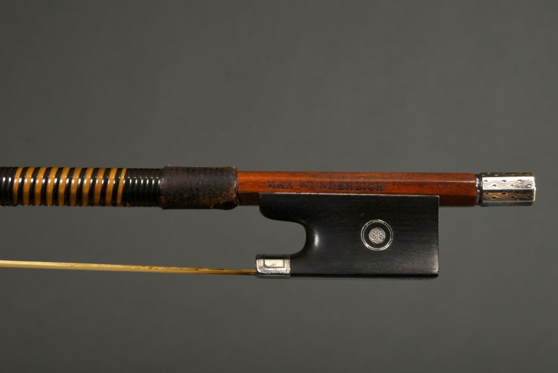 Masterly violin bow, stamped "Max Wunderlich", Germany 1st half 20th c., finely chased silver fitti - Image 12 of 14
